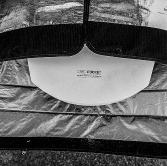 Detailansicht des Klettverschluss von der Manera Crossover Bag